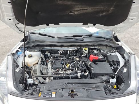 Used 2021 Ford Escape SE image 32