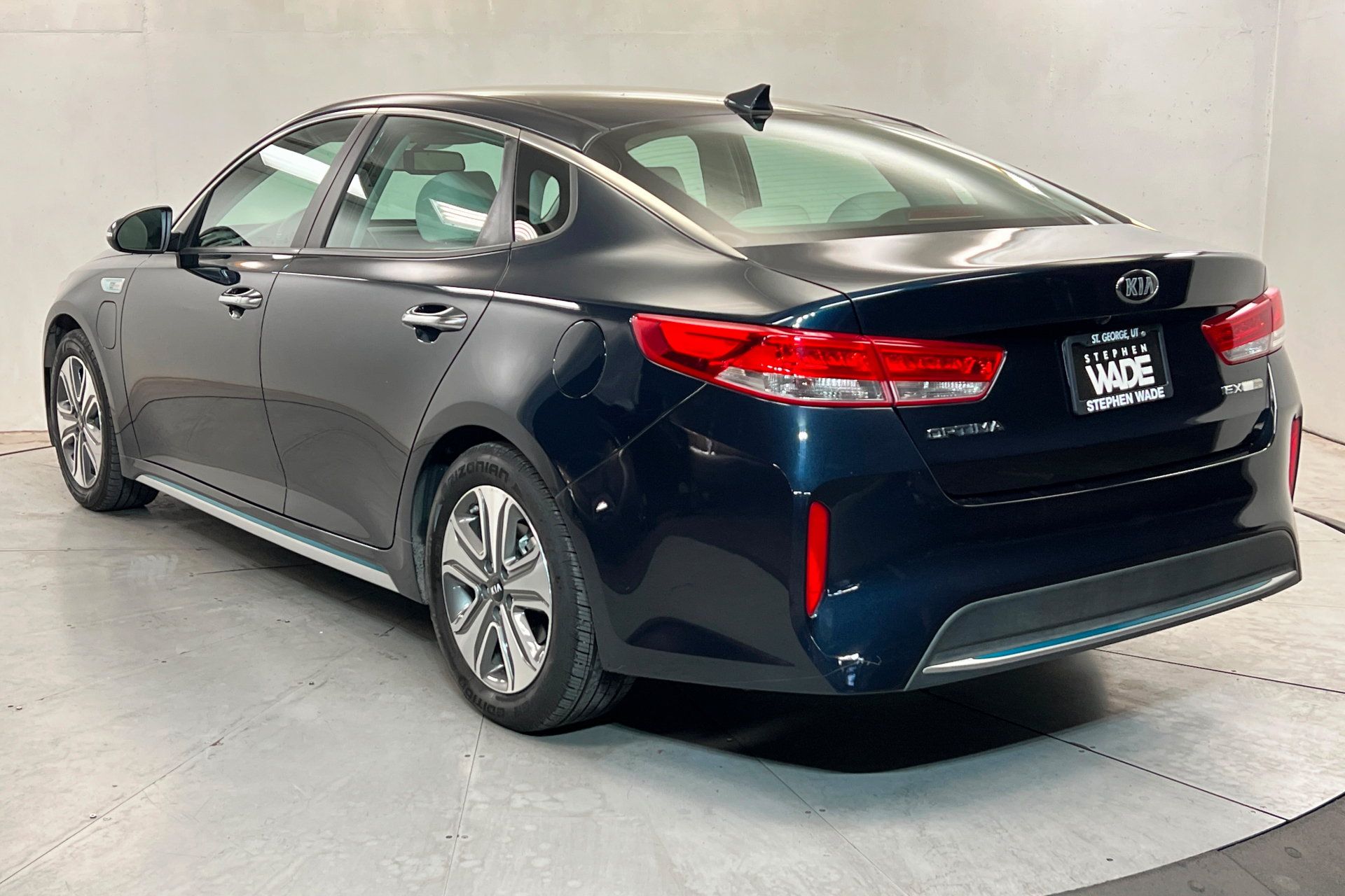 Used 2018 Kia Optima EX FWD image 3