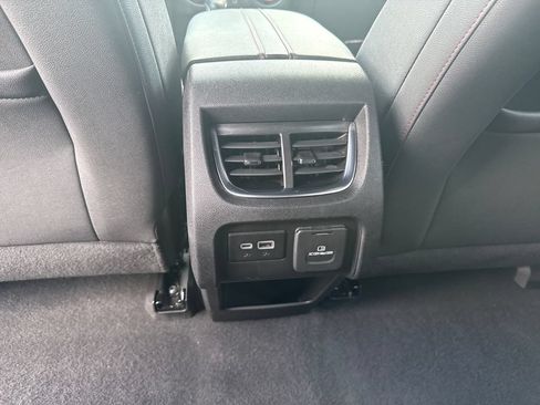 Used 2025 Chevrolet Blazer RS FWD image 38