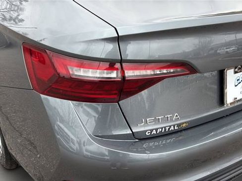 Used 2024 Volkswagen Jetta SE image 36