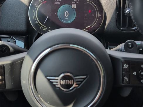 Used 2024 MINI Cooper Countryman S FWD image 8