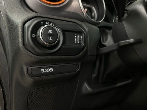 Used 2023 Jeep Gladiator Mojave w/ Safety Group image 18