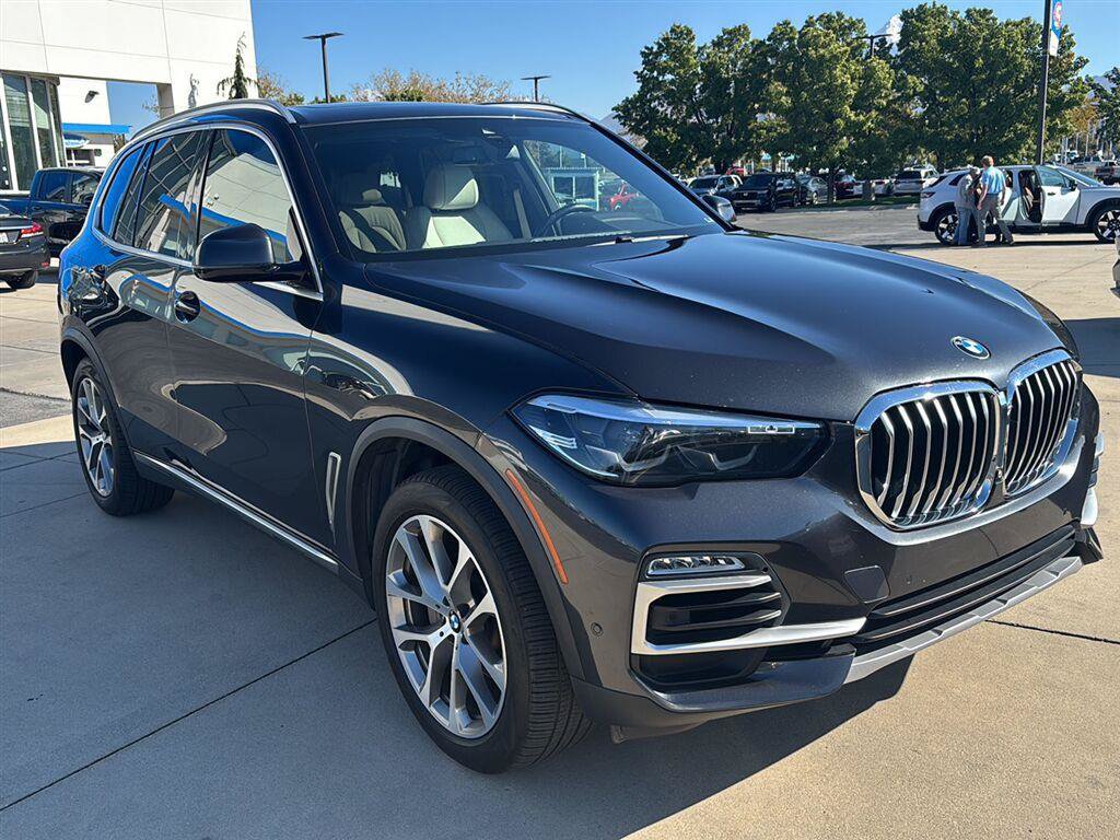 Used 2020 BMW X5 xDrive40i w/ Convenience Package AWD/4WD image 2