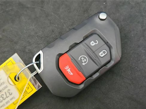 Used 2025 Jeep Wrangler Sport AWD/4WD image 20