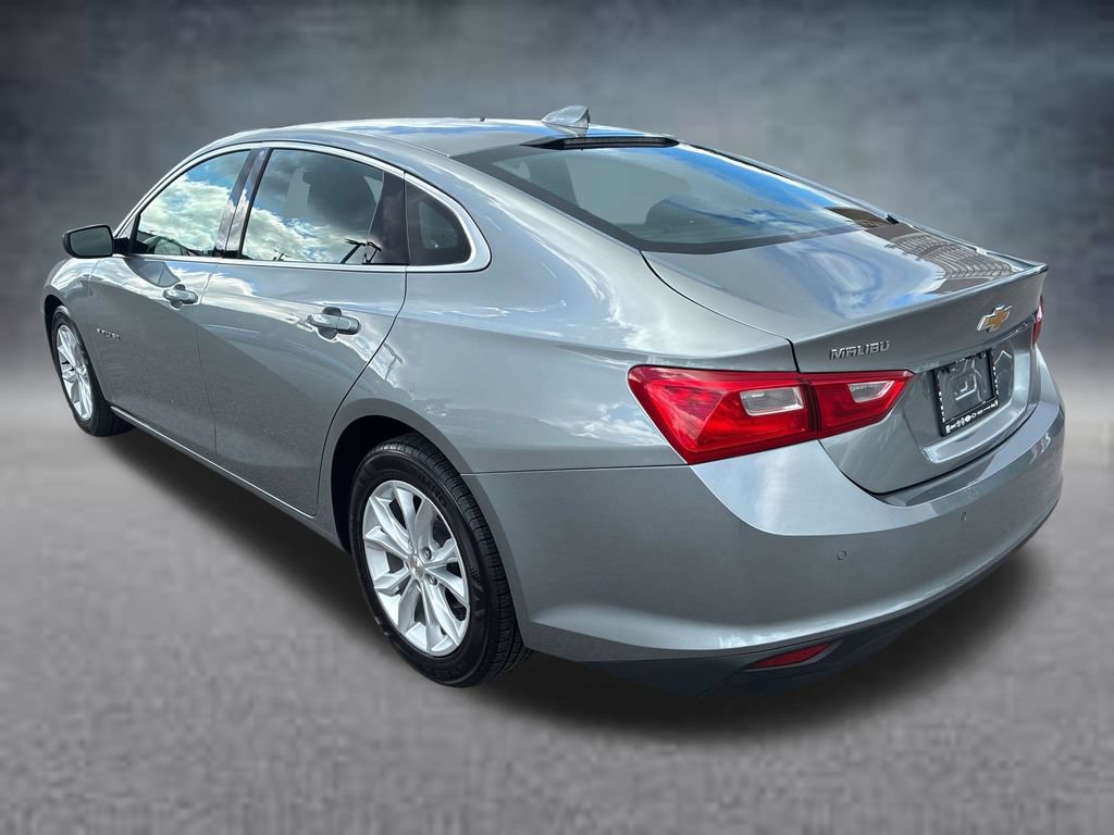 Used 2025 Chevrolet Malibu LT FWD image 3