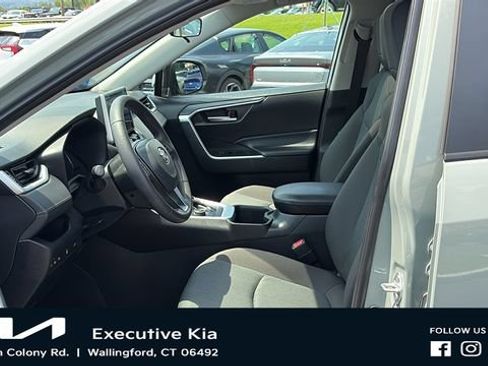 Used 2023 Toyota RAV4 XLE w/ Convenience Package AWD/4WD image 9