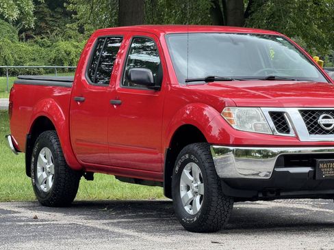 Used 2011 Nissan Frontier SV AWD/4WD image 18