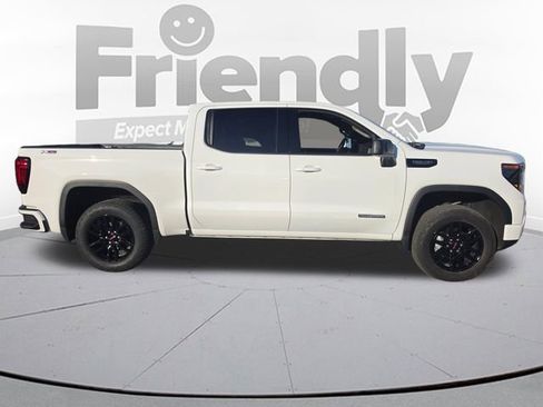 Used 2022 GMC Sierra 1500 Elevation w/ X31 Off-Road Package AWD/4WD image 4
