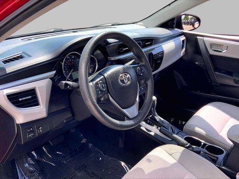 Used 2014 Toyota Corolla LE FWD image 12