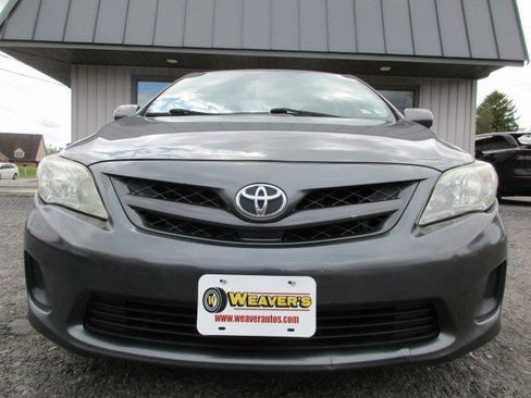 Used 2012 Toyota Corolla LE w/ Preferred Accessory Pkg FWD image 3
