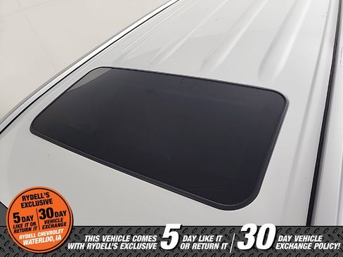 Used 2022 Toyota Highlander XLE image 16