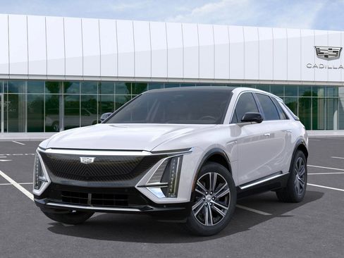 New 2025 Cadillac Lyriq Luxury image 6