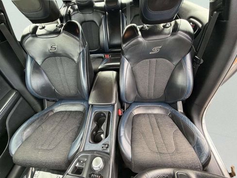 Used 2016 Chrysler 200 S w/ Comfort Group image 17