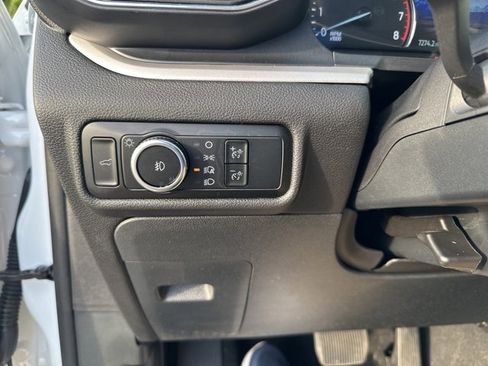 Used 2024 Ford Explorer XLT w/ Equipment Group 202A image 17