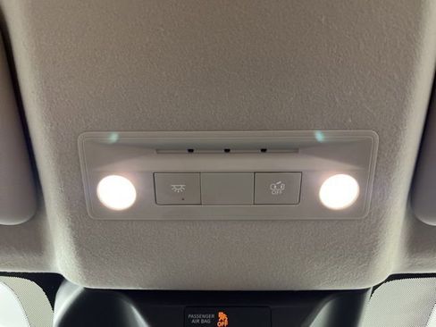 Certified 2025 Nissan Kicks SV FWD image 32