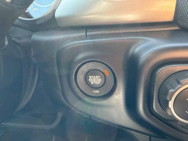Certified 2021 Jeep Gladiator Sport AWD/4WD image 21