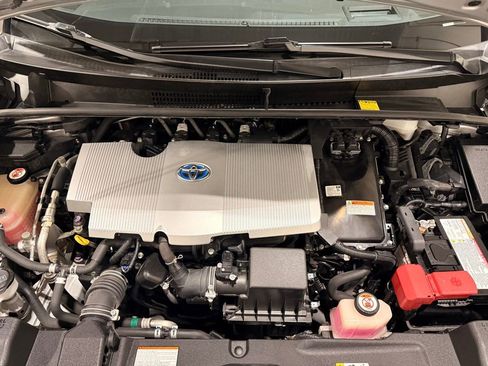 Used 2017 Toyota Prius Four w/ Premium Convenience Package image 11