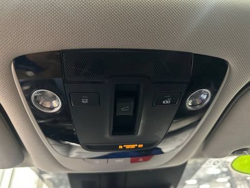 Used 2023 Kia Sorento SX Prestige AWD/4WD image 33