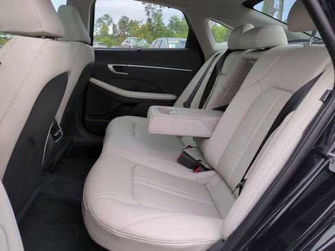 New 2025 Hyundai Sonata Limited image 13