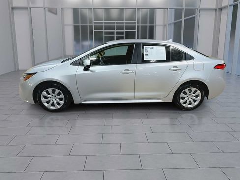 Used 2023 Toyota Corolla LE FWD image 5