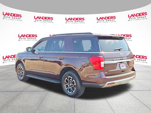 Used 2024 Ford Expedition XLT AWD/4WD image 5