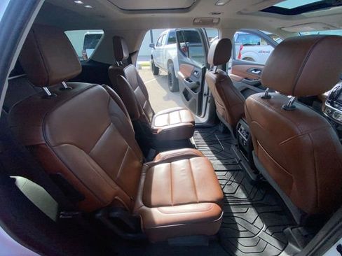 Used 2018 Chevrolet Traverse High Country w/ LPO, Cargo Package AWD/4WD image 24