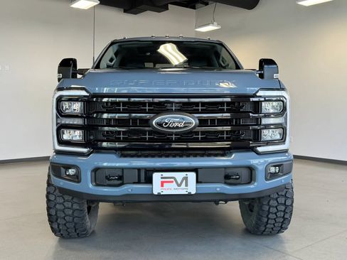 Used 2023 Ford F350 Lariat w/ Lariat Ultimate Package AWD/4WD image 3