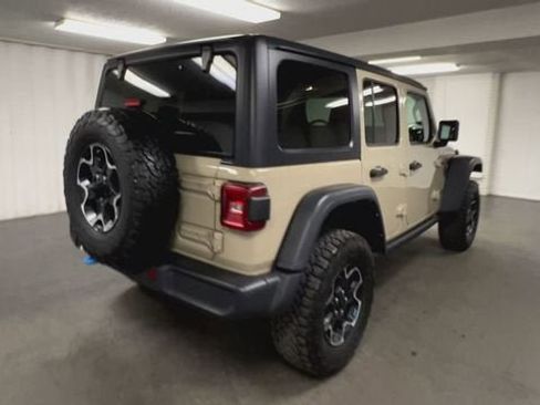Used 2022 Jeep Wrangler Unlimited Rubicon w/ Cold Weather Group image 8