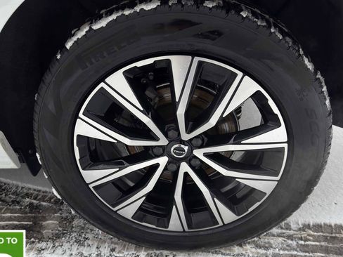 Used 2023 Volvo XC60 B5 Core image 10