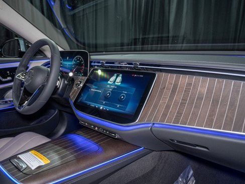 New 2026 Mercedes-Benz E 350 E 350 RWD Sedan image 15