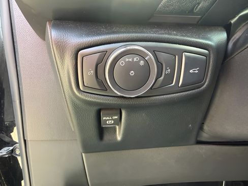 Used 2016 Lincoln MKX Reserve w/ Climate Package AWD/4WD image 16