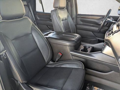 Used 2021 Chevrolet Tahoe Premier w/ Premium Package AWD/4WD image 23