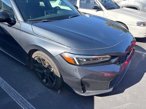 Used 2025 Honda Civic Sport image 4