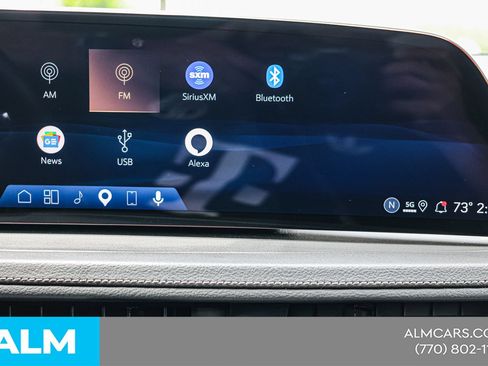 Used 2025 Cadillac XT4 Premium Luxury FWD image 29