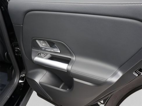 New 2025 Mercedes-Benz GLA 250 4MATIC image 21