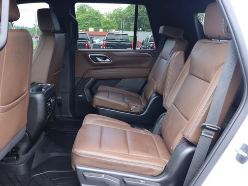 Used 2023 Chevrolet Tahoe High Country AWD/4WD image 25