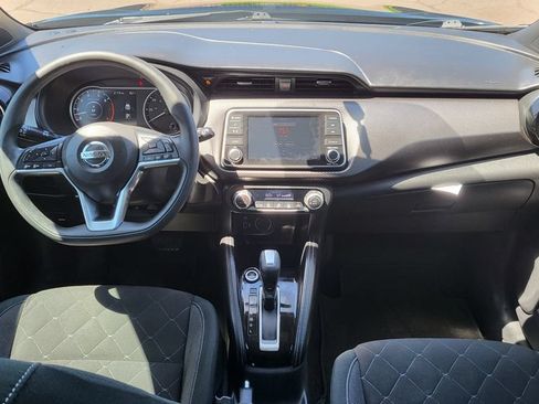 Used 2019 Nissan Kicks SV FWD image 28