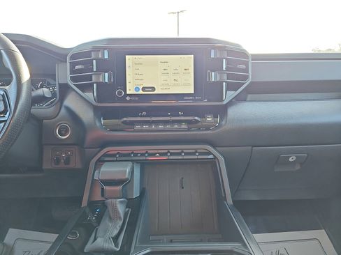 Used 2023 Toyota Tundra SR5 w/ SR5 Convenience Package AWD/4WD image 21
