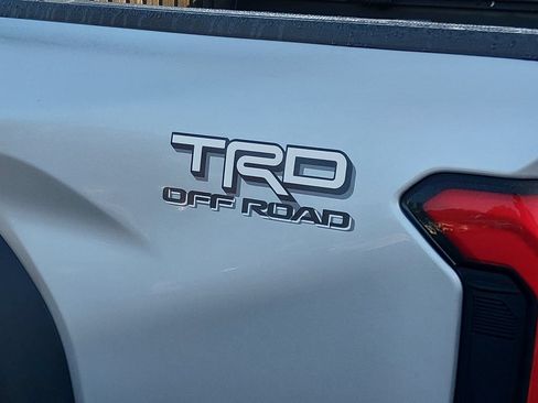 Used 2026 Toyota Tacoma TRD Off-Road AWD/4WD image 19