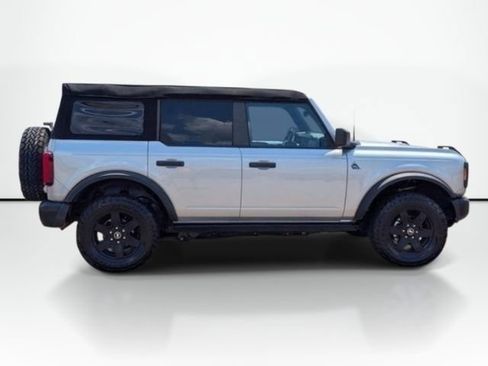 Used 2023 Ford Bronco Black Diamond AWD/4WD image 4
