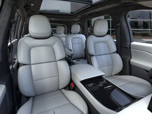 New 2026 Lincoln Aviator Black Label AWD/4WD image 10