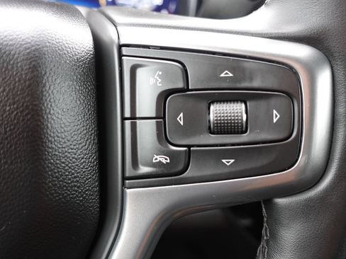 Used 2024 Chevrolet Silverado 1500 LT AWD/4WD image 43