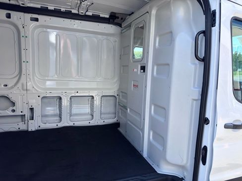 Used 2024 Ford Transit 250 148 Medium Roof w/ Load Area Protection Package RWD image 32