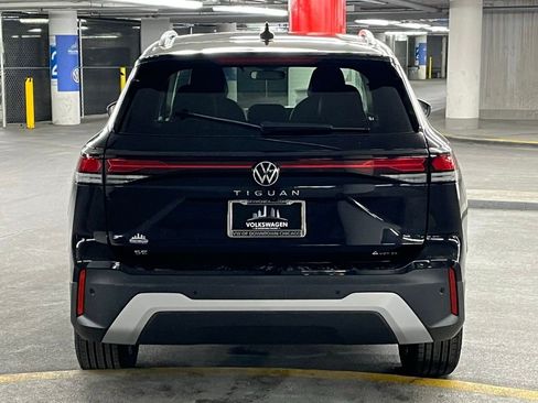 New 2026 Volkswagen Tiguan SE image 34