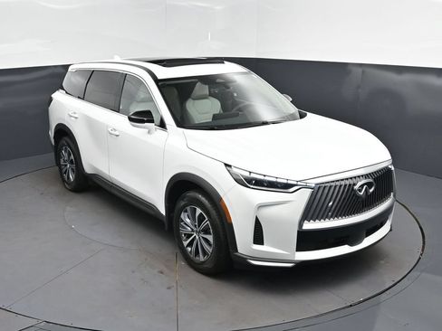 Used 2026 INFINITI QX60 Pure w/ Cargo Package FWD image 1