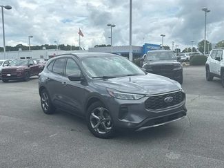Used 2025 Ford Escape ST-Line FWD video 2
