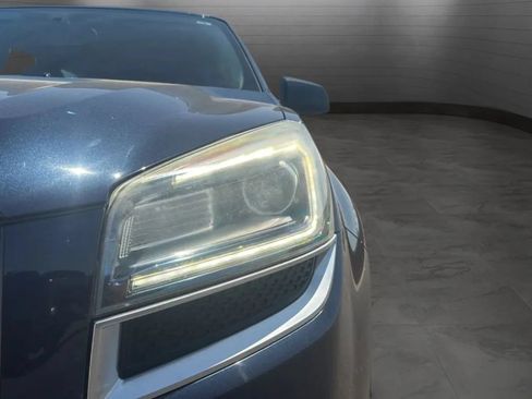Used 2015 GMC Acadia SLE FWD image 30