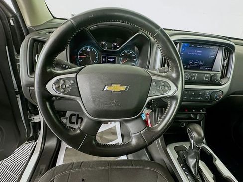 Used 2022 Chevrolet Colorado LT w/ Fleet Safety Package image 11