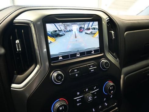 Used 2022 Chevrolet Silverado 1500 LT Trail Boss w/ LT Trail Boss Premium Package image 17