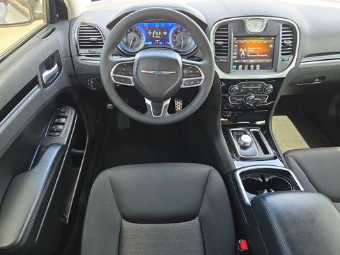Used 2023 Chrysler 300 Touring w/ Safetytec Plus Group RWD image 12